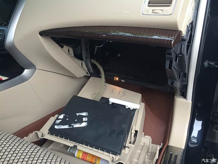 15款天籁更换空调滤芯