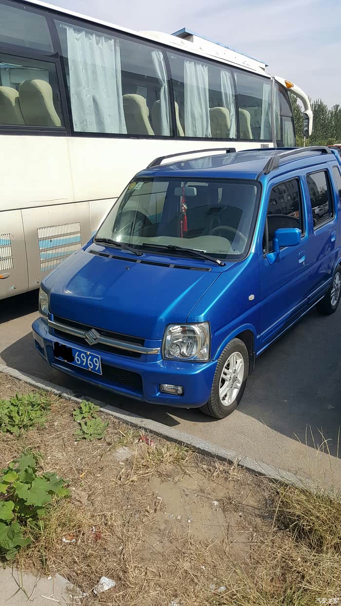 北斗星猫眼蓝与金属蓝怎样区分