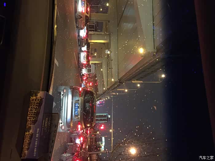 发几张从车上拍的照片