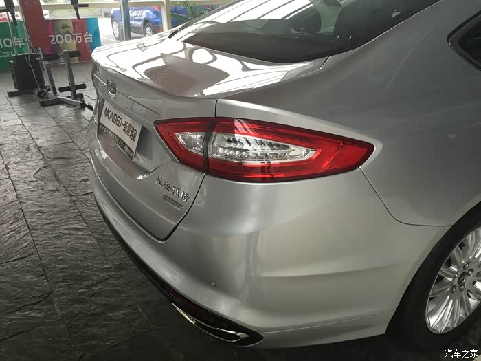 跪求银色蒙迪欧组图