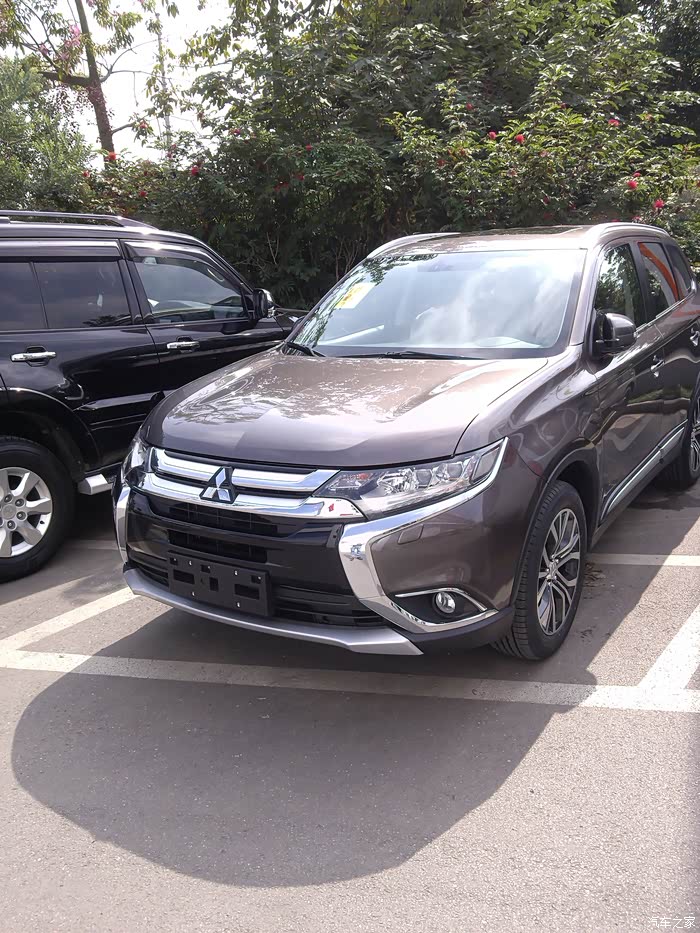 想看看欧蓝德棕色和灰色