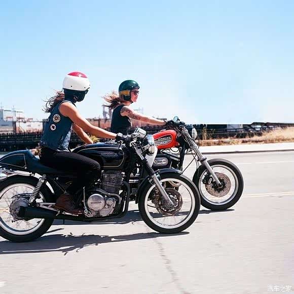 福利图 复古机车 复古摩托 美女 转载