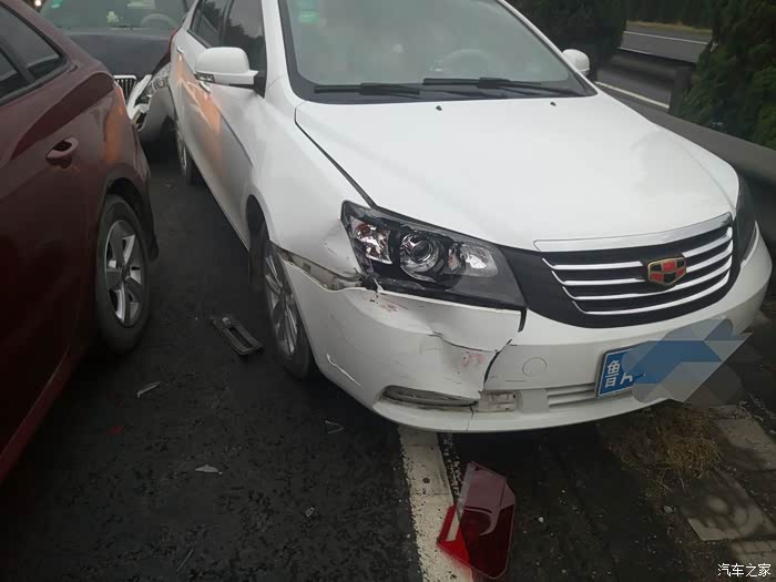 青银高速六车追尾事故,车主求鉴定