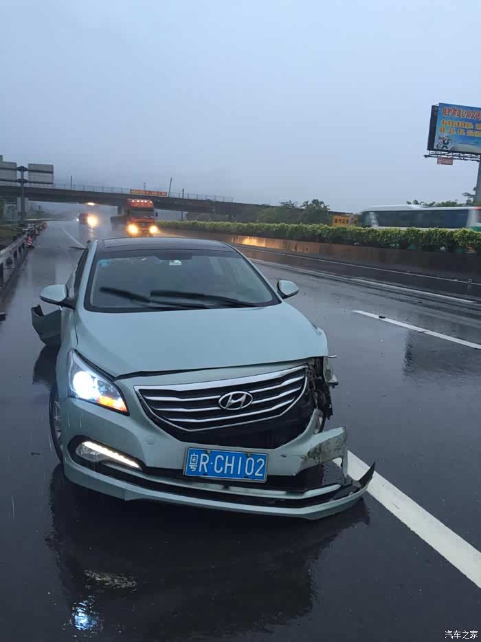 京珠高速严重车祸名图救我一命