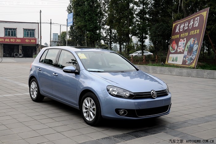 高尔夫16mt炫清蓝提车作业