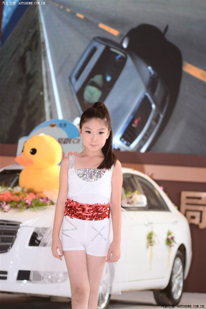 帝豪秋季车展儿童模特泳装