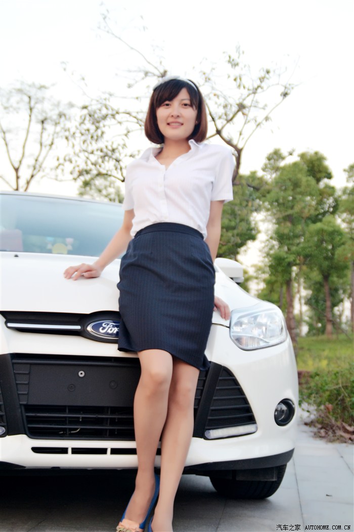 媳妇当车模小清新与制服诱惑的完美融合
