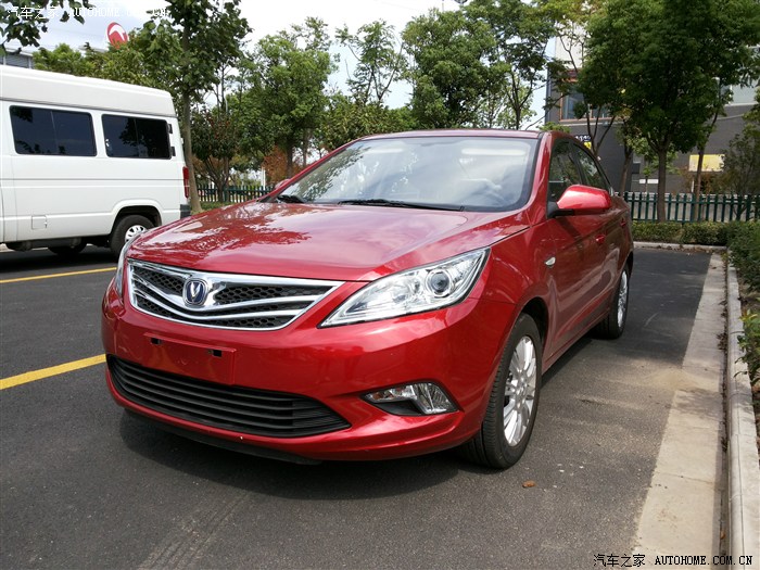 我所喜欢的长安逸动--手动豪华2013款红色版!