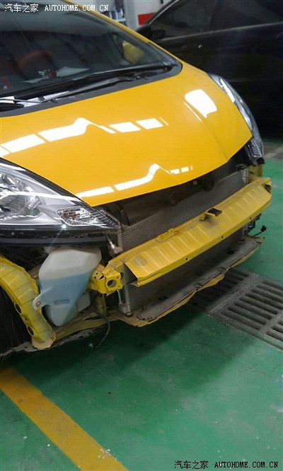 小弟弟飞度的保险杠!