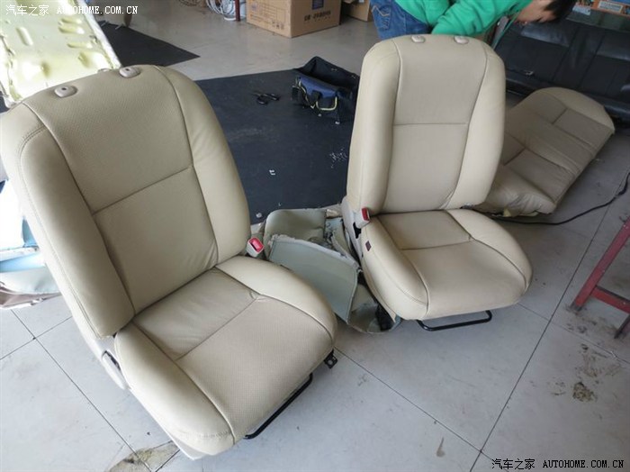 丰田花冠米色真皮座椅改装前后对比图