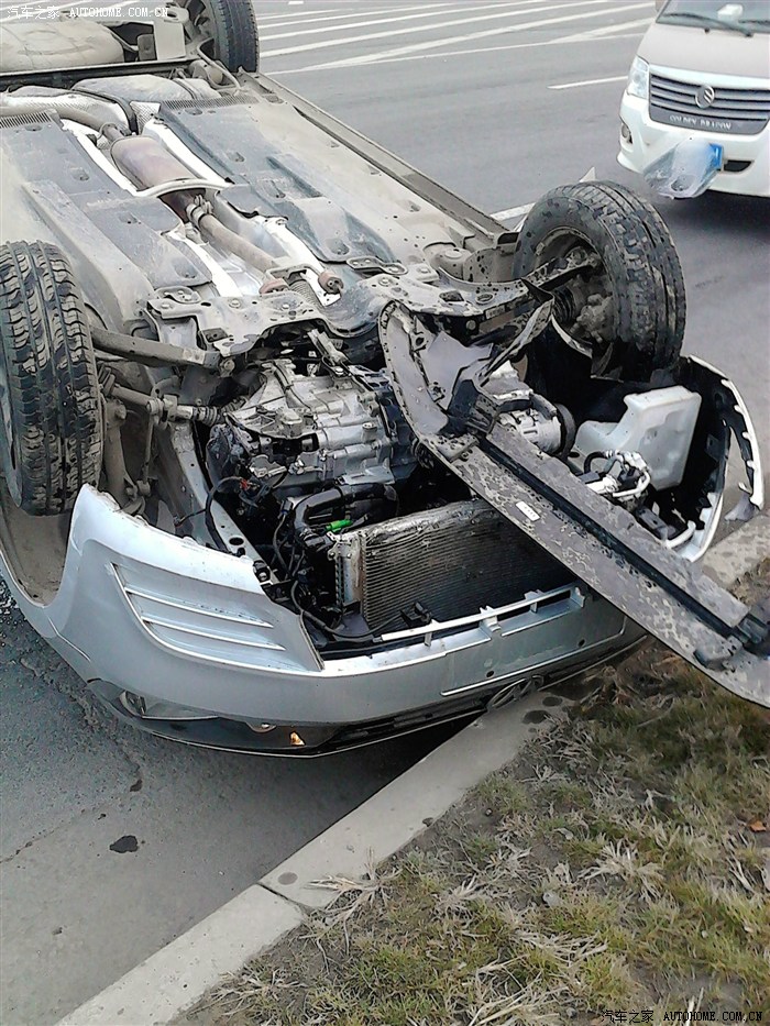 一场翻车事故发现全新捷达安全性还可以多图