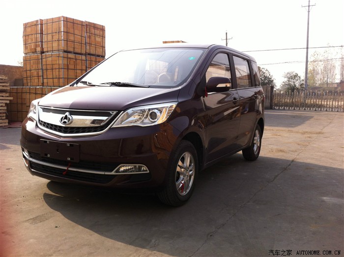 【小威提车上牌作业_汽车新闻】-易车网_青农英伦