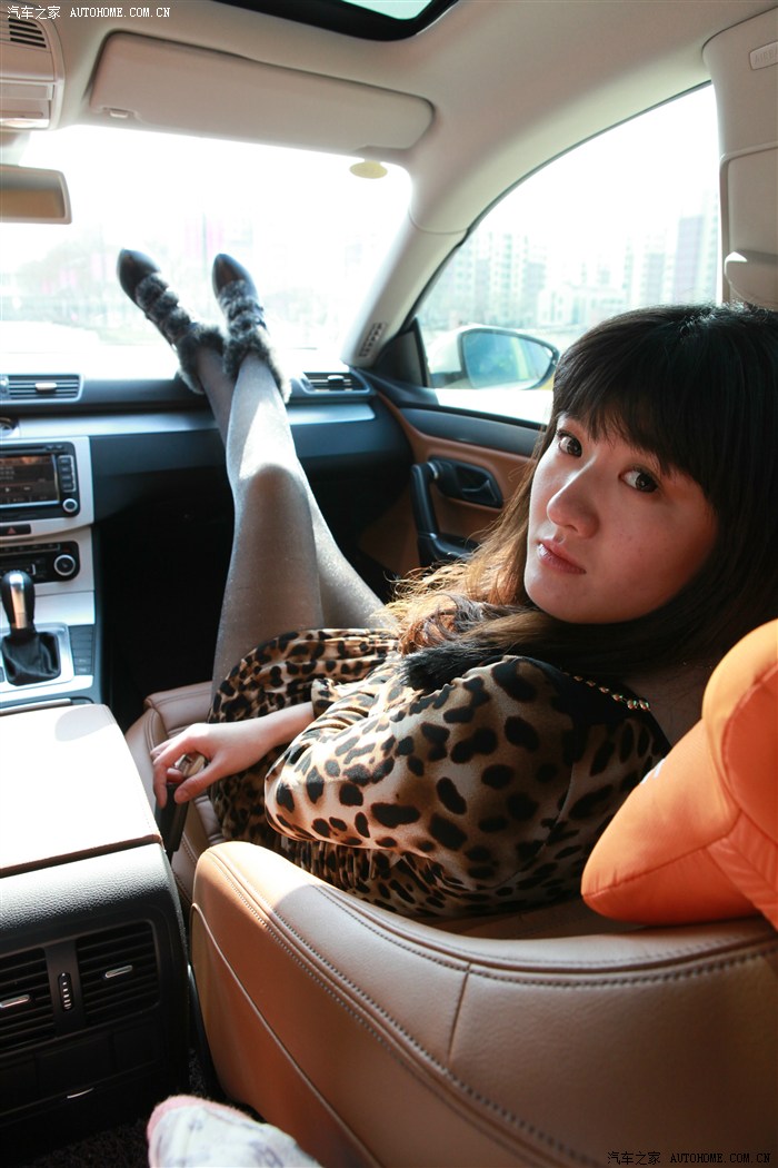 媳妇当车模第一季cc女神优雅气质演绎金秋之美美图已更新