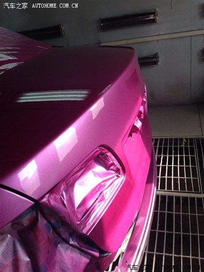 全车鹦鹉油漆.油漆老师说确实是好东西.期待全部装车的效果了.