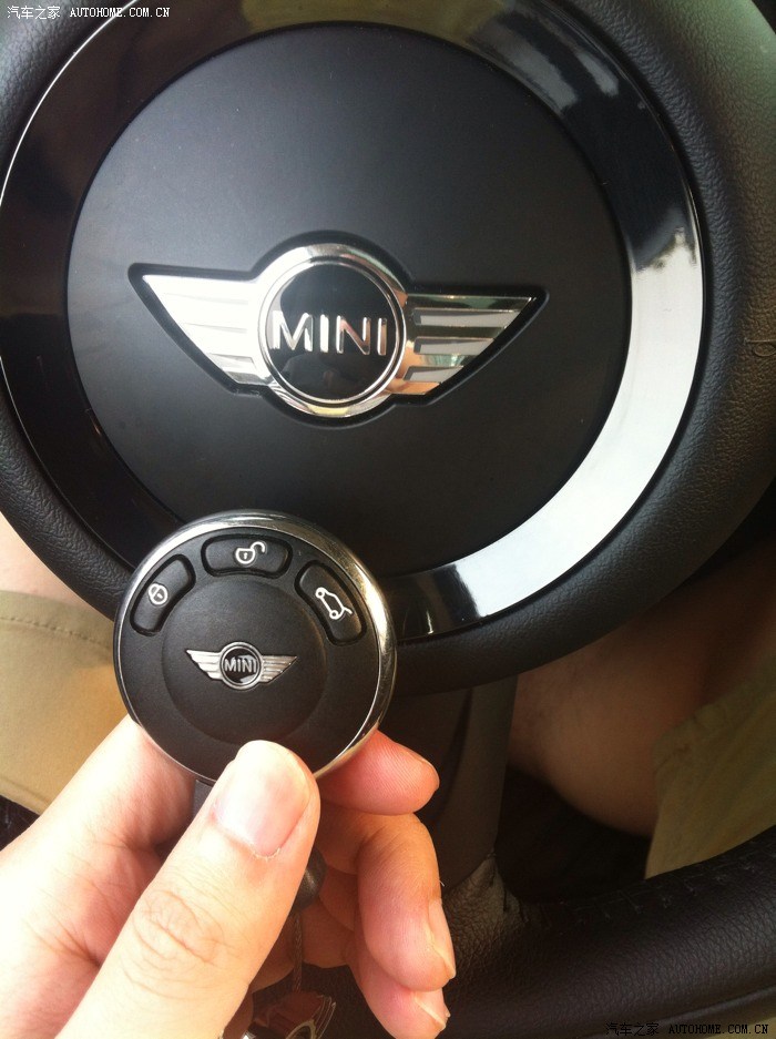 新玩具_mini cooper s fun辣椒红提车作业