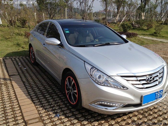 11款银色索八骚物上身老车新拍大量图片