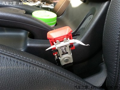 两圈就够了!多了安全带就插不进去了哦!