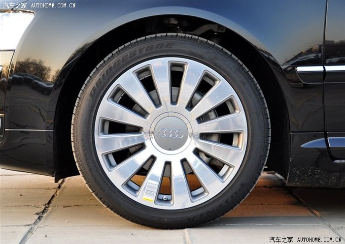 【图】09款a6换这17寸的轮毂好看吗?_奥迪a6l论坛_汽车之家论坛
