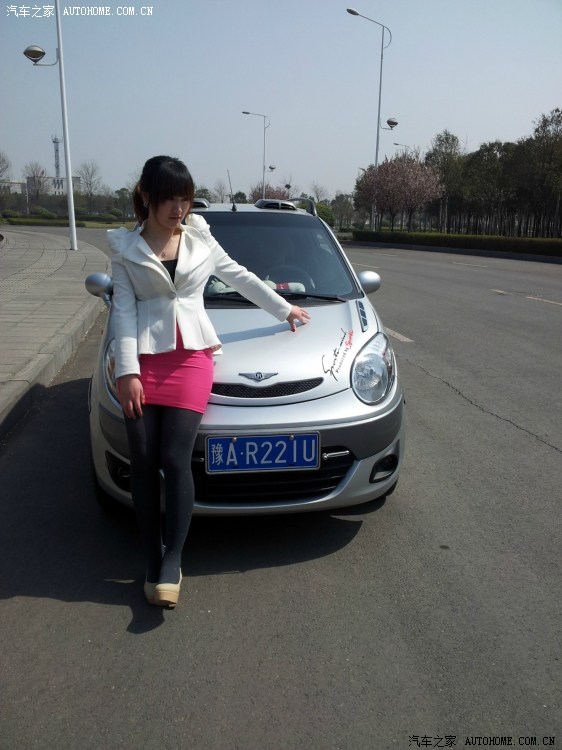 我的美女老婆做车模一