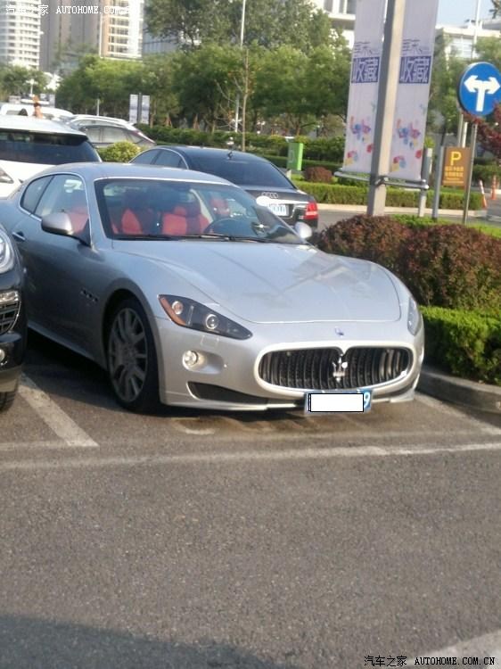 青島街拍豪車100餘張照片史上最強彙總