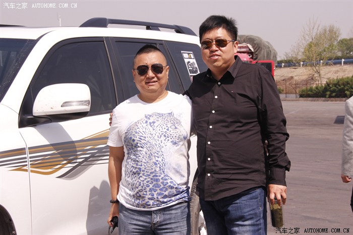 龙哥与快刀在三门峡汇合然后由快刀带领车队全速