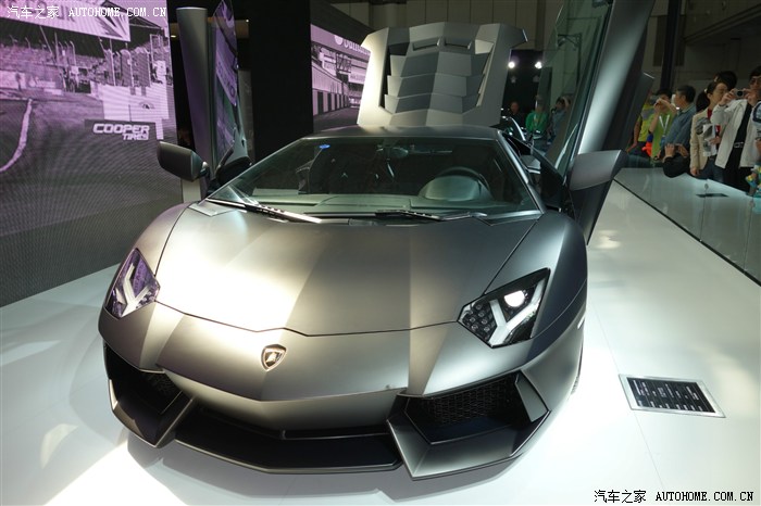 西安五一车展看奔腾x80另外给车友们送点福利呵呵