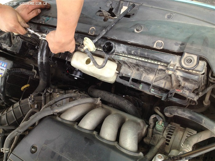 申精7代雅阁更换水箱风扇