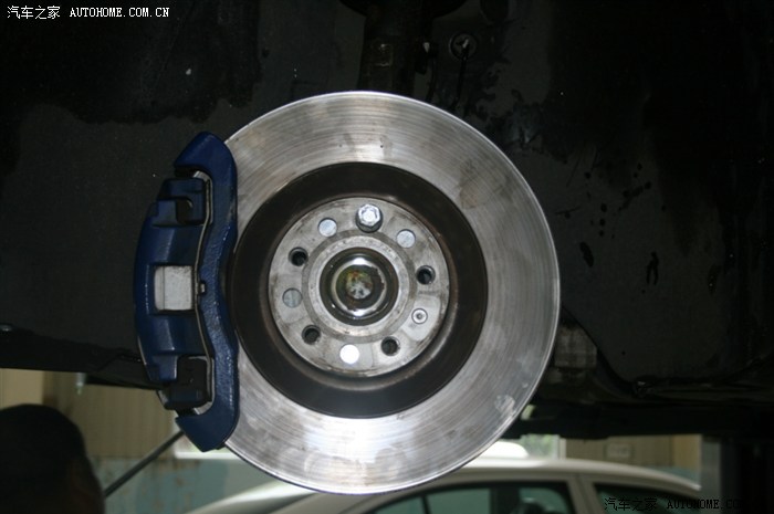 昊锐改全国首例改大众r36刹车分泵改r36刹车总泵小悲剧插