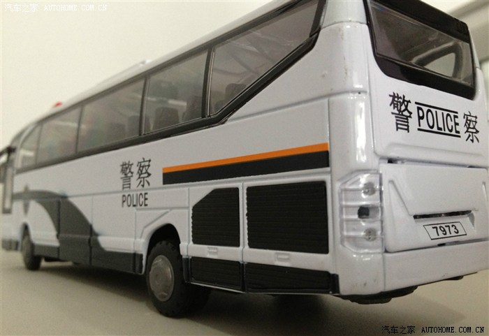 刚提的警用大巴,来给大家看看交个作业