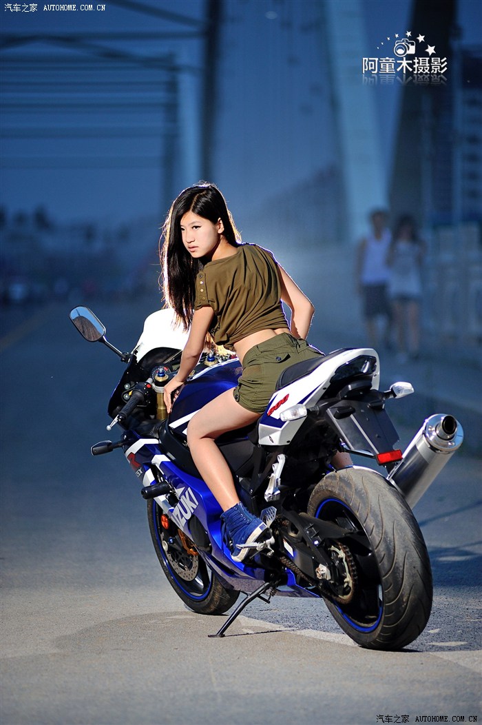 人形摩托车女图片图片