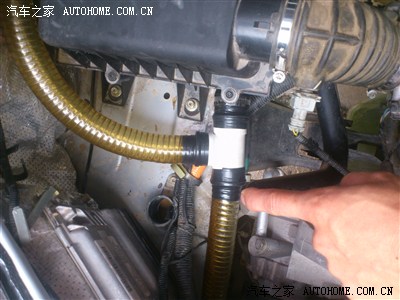 2369 | 回复: 12 五菱荣光论坛 荣光的发动机进气口在哪?今天涉水了.