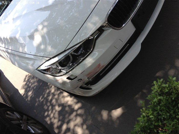 2041 | 回复: 17 宝马3系论坛 求安慰,新手新车未上牌320li前保险杠