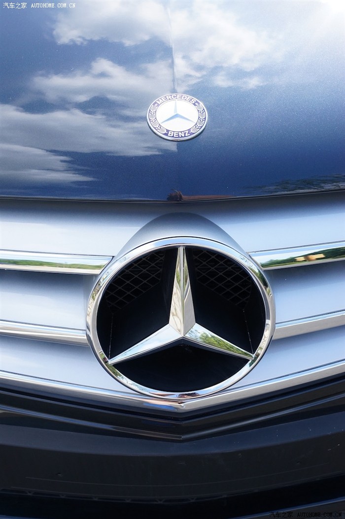 屌丝的小小梦想三叉星徽c260时尚黑外黑内提车