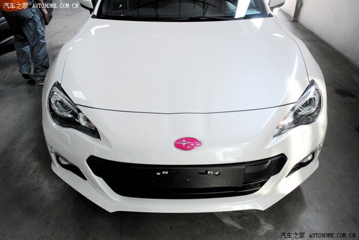 【图】男人也有粉嫩情结--给我的小白brz改排气,粉标作业_斯巴鲁brz