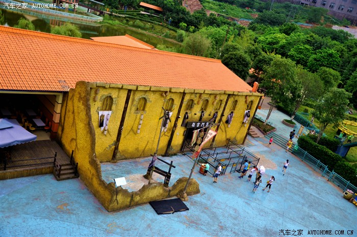 草书,龙门阵在天府之国就是北方的唠嗑,北京的侃大山,长沙的打乱港.