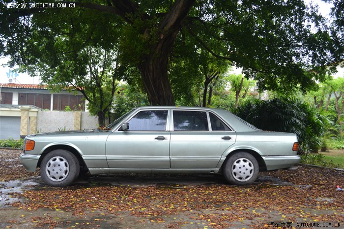 实拍奔驰w126300sel