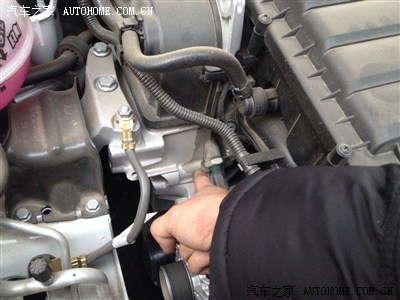 ea211发动机这个感应塞处渗油,是否需要处理?