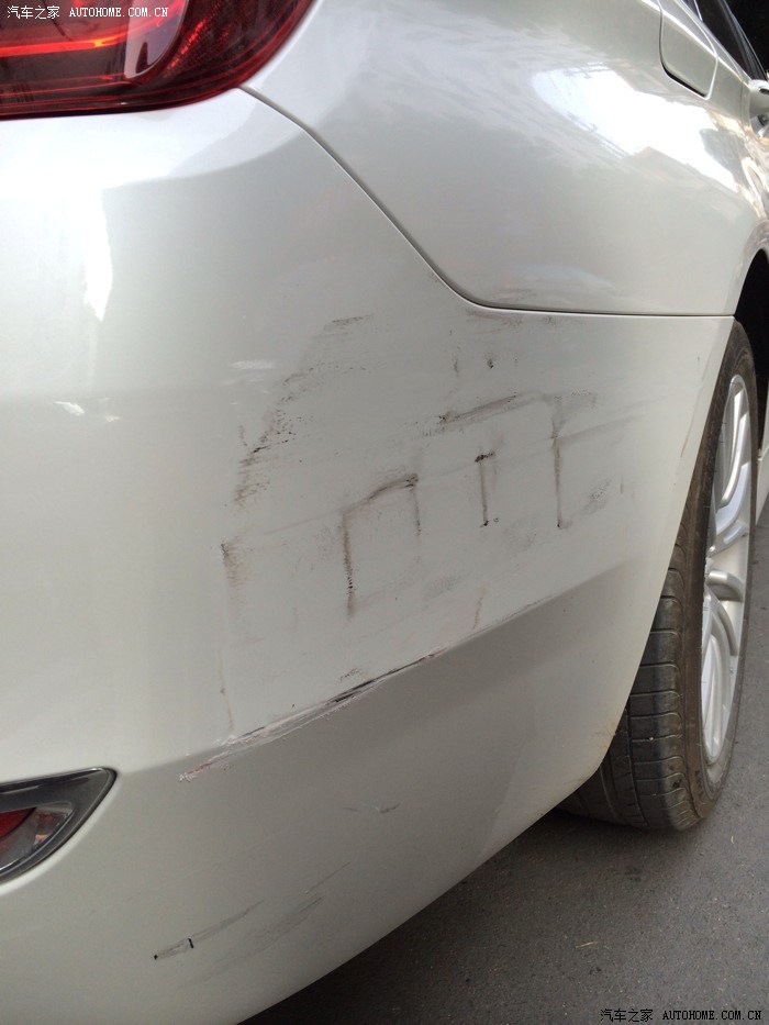 【图】处女碰…刮擦的好严重_宝马5系论坛_汽车之家论坛