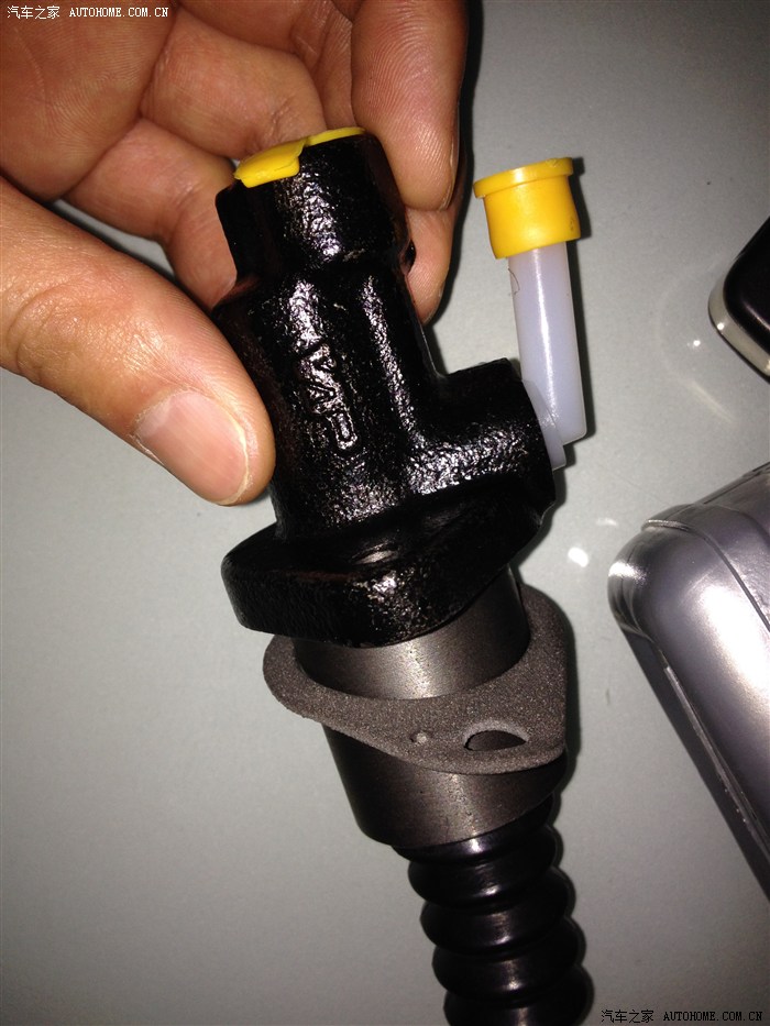 【图】凌乱的说说离合总泵_奇瑞a3论坛_汽车之家论坛