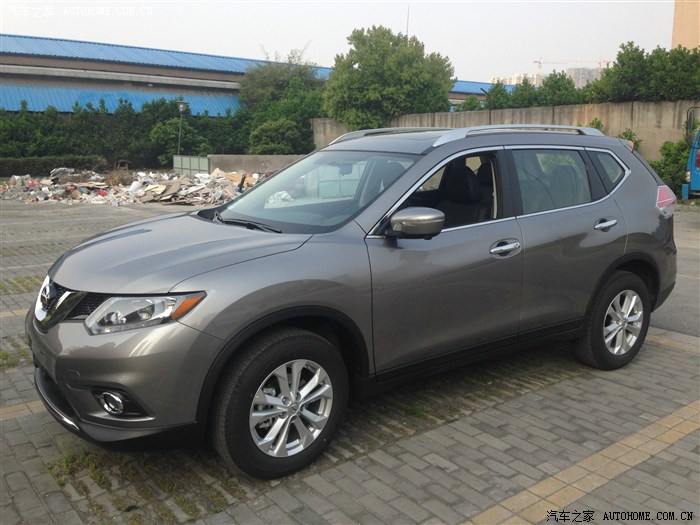 新车作业江苏常州新奇骏25豪华翡丽灰提车作业