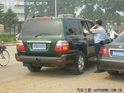 辽a00000这车牌到底挂了多少个车啊有图有真相