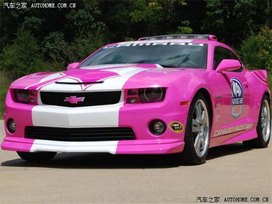 各位朋友谁有粉色科迈罗的照片