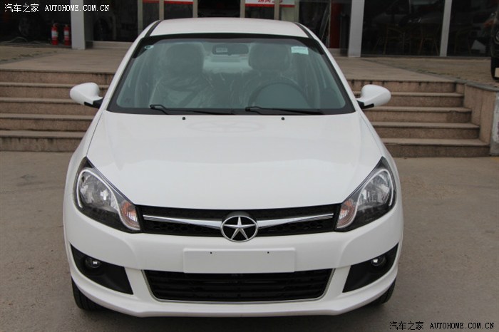 江淮iev4——青岛第一辆私家纯电动汽车提车作业