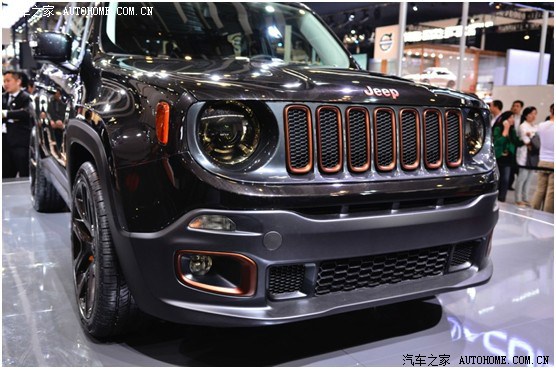 实拍自由侠实拍全系jeep