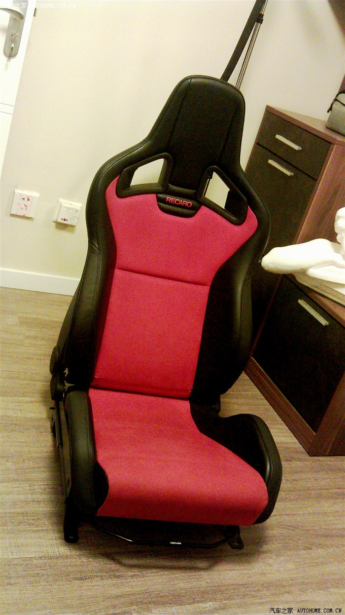 转让recarosportstercs主驾驶座椅一张m31m原装位