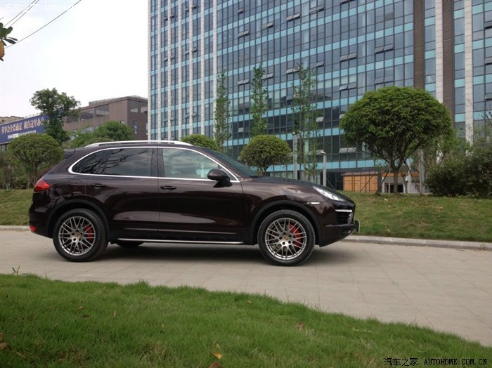 卡宴958大嘴前杠作业小小的改变