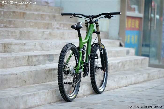 23点59分59秒原创我的kona速降及fr自行车