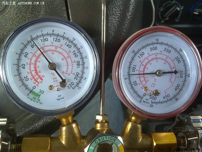 大家來看看五菱之光6400b3空調壓力正常不
