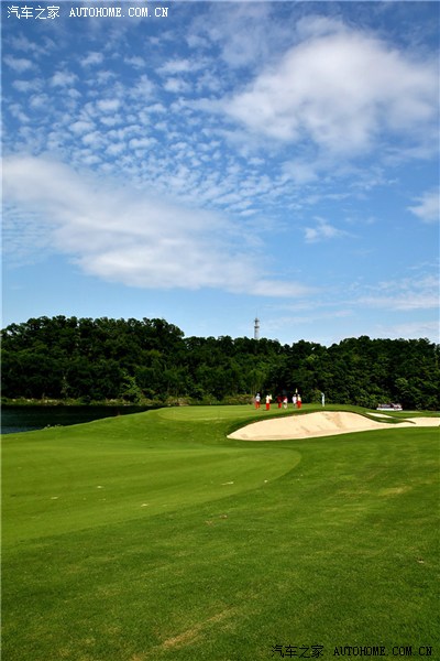 风光深圳观澜湖高尔夫练习场优美风光及练球