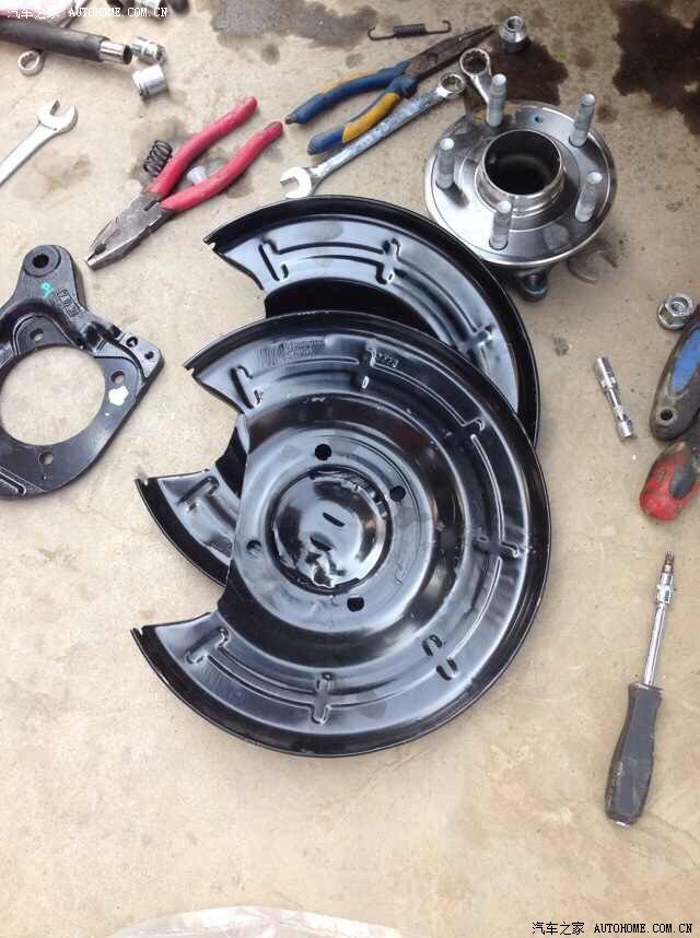 河北低配车友后轮鼓刹改原厂碟刹作业lz协助完成瞬间升级高配